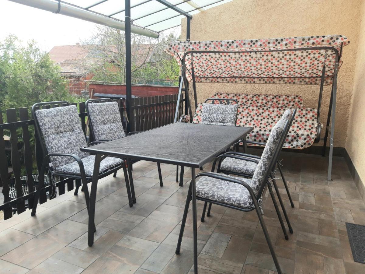 Arany Apartman Zsory Мезёкёвешд Экстерьер фото