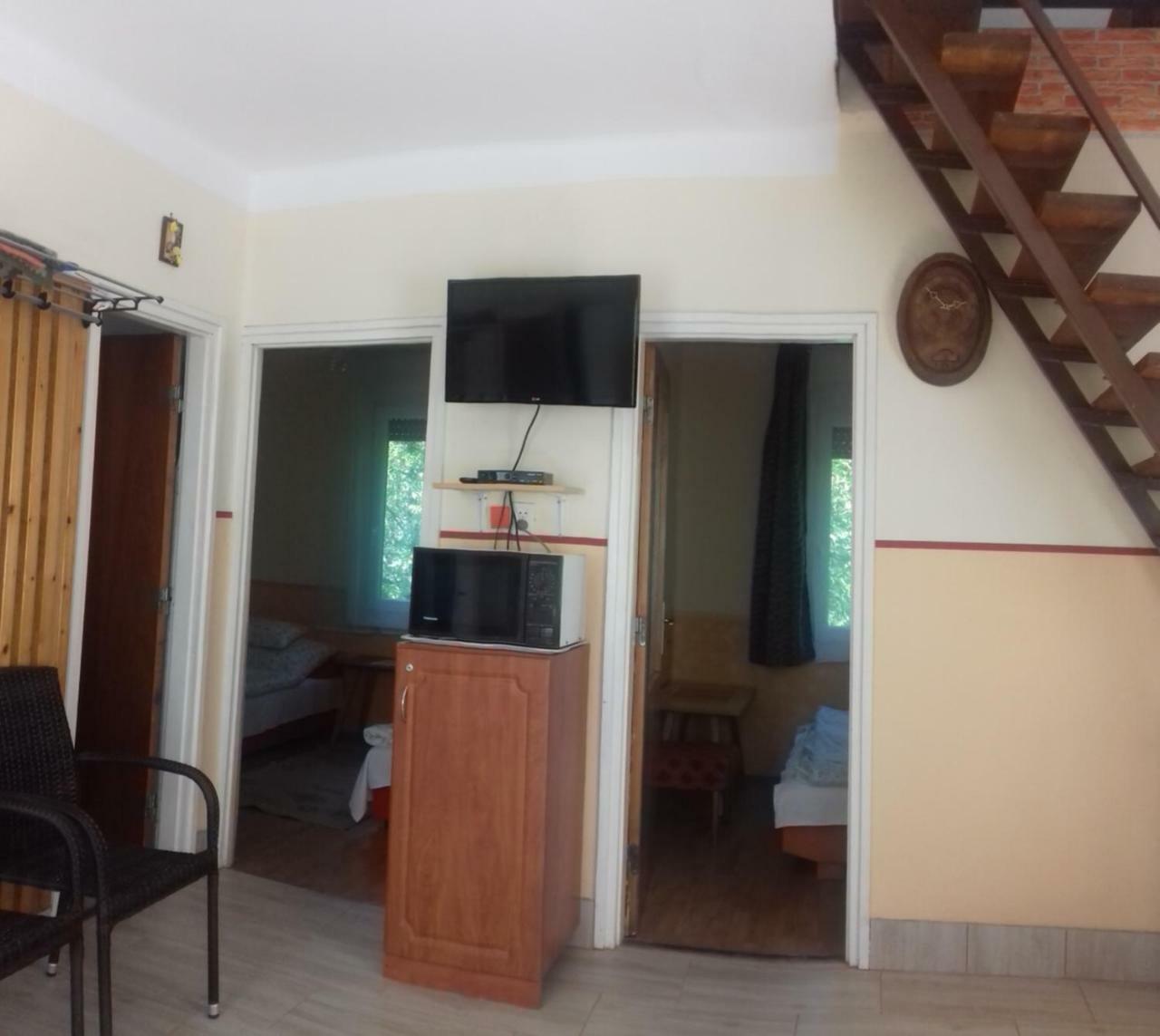 Arany Apartman Zsory Мезёкёвешд Экстерьер фото